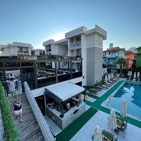 Alessia Hotel Side Exterior foto
